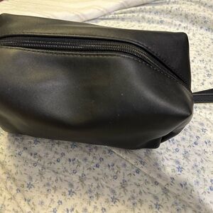 LOVEVOOK Unisex Black Travel Case/ Bag